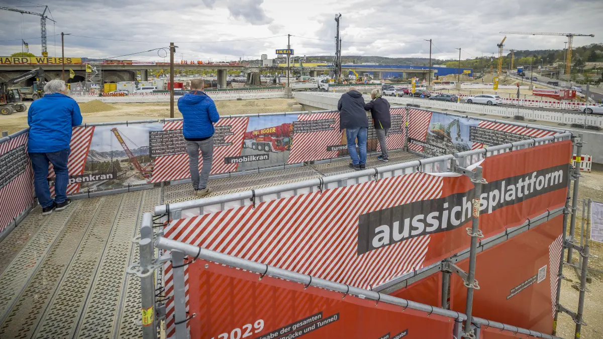 Neues zur B10-Baustelle und Eröffnung des Info-Containers; Pressegespräch am B10-Infocontainer