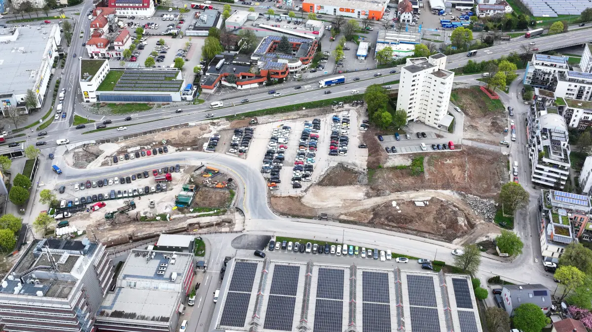 Marienburger Areal Baustelle, unten die Stadtwerke