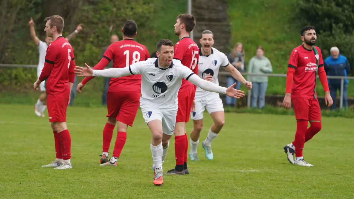 Michael Eberlein traf zweimal beim 3:1-Sieg der Spvgg Satteldorf bei der SGM Krumme Ebene am Neckar.