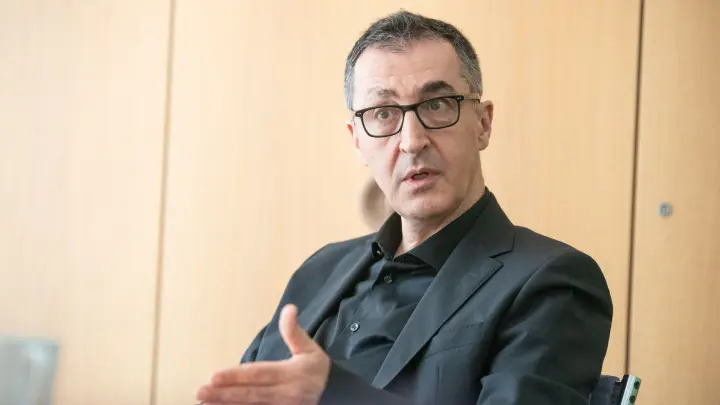 Özdemir verspricht spürbare Wende schon nach einem Jahr