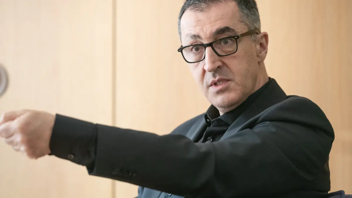 Entschlossen nach vorne: Baden-Württembergs designierter neuer Ministerpräsident Cem Özdemir.