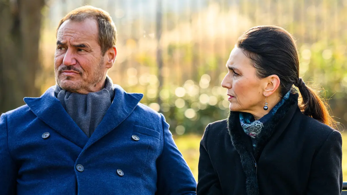 Simone (Tatjana Clasing) gibt nicht auf – sie will Richard (Silvan-Pierre Leirich) mit einem letzten Tag zurück ins Leben holen.