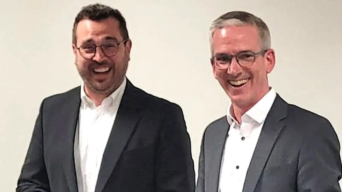 Der Sulzer Bürgermeister Jens Keucher (rechts) mit dem künftigen Hauptamtsleiter Mario Streib.