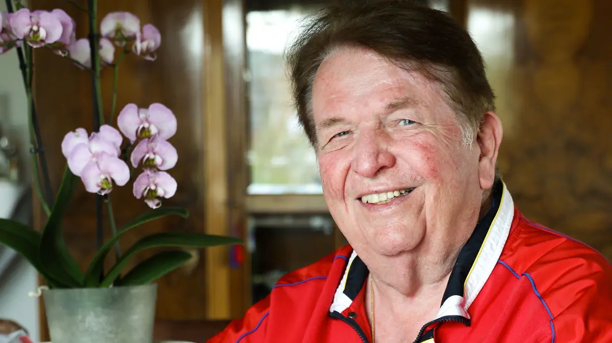 Dr. Jochen Heilenmann war Hausarzt in Michelfeld, 15 Jahre im Gemeinderat Michelfeld und 5 Jahre im Kreistag des Landkreises Schwäbisch Hall. Am 21. April 2026 wird er 75 Jahre alt.