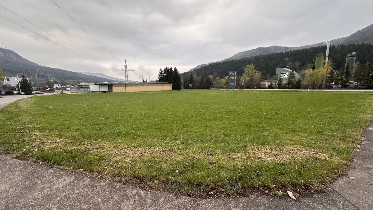 Der Neubau des Feuerwehrhauses für die Abteilungen Laufen, Lautlingen und Margrethausen soll auf einem Grundstück am Ortsausgang Lautlingen in Richtung Laufen an der B 463 entstehen.