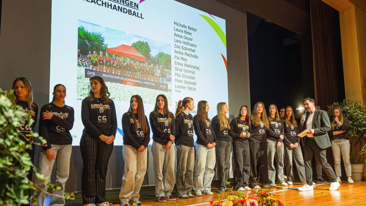 Sportlerehrung 2025: Sportlerehrung 2025;
TG Geislingen Beachhandball;
17.04.2026; Jahnhalle, Geislingen.
Foto: Thomas Madel