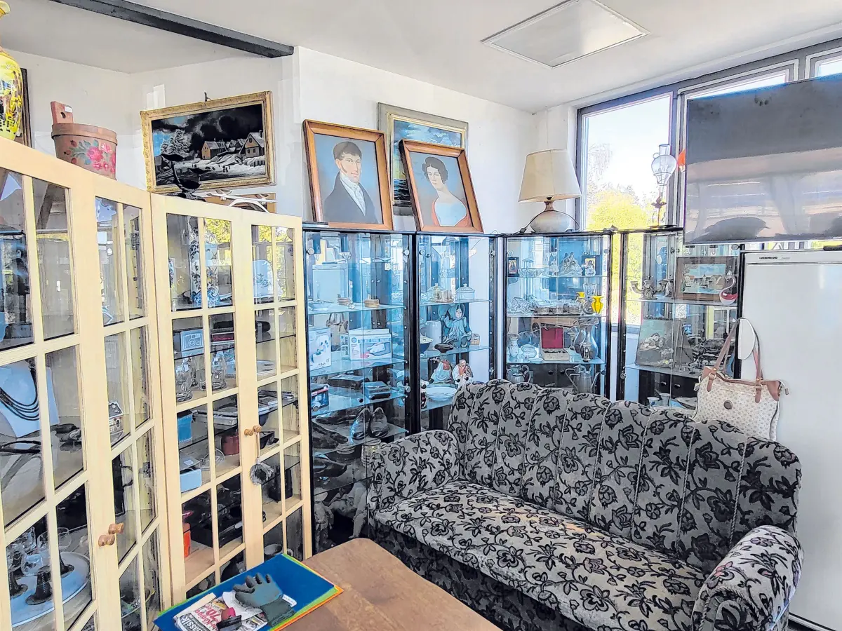 In Olis Tanke gibt es weit mehr als nur Benzin und freundlcihen Service. Foto: Dennis Breisinger⇥Dennis Breisinger