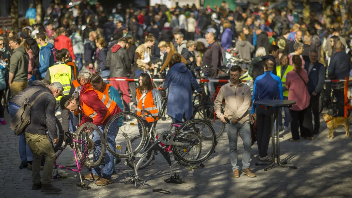 Fahrradmarkt ADFC, südlicher Münsterplatz