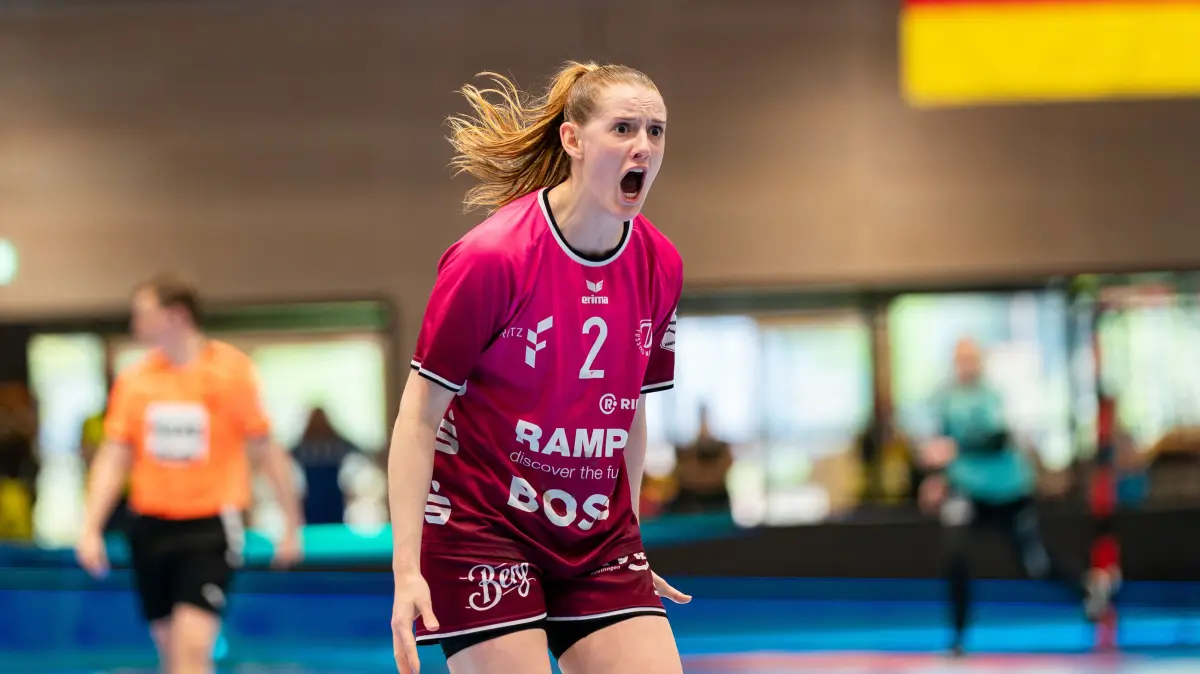 GER, Buxtehuder SV vs TuS Metzingen, Handball, Alsco HBF, Playoffs 5-11 Spieltag 1, Saison 2025/2026, 18.04.2026: Selina Lindemann (TuS Metzingen, #02) jubelt/Jubel,
GER, Buxtehuder SV vs TuS Metzingen, Handball, Alsco HBF, Playoffs 5-11 Spieltag 1, Saison 2025/2026, 18.04.2026
Foto: Eibner-Pressefoto/Max Vincen