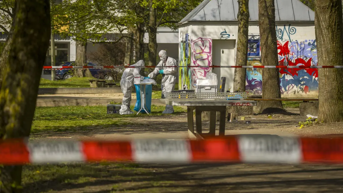 Karlsplatz - Polizei Spurensuche