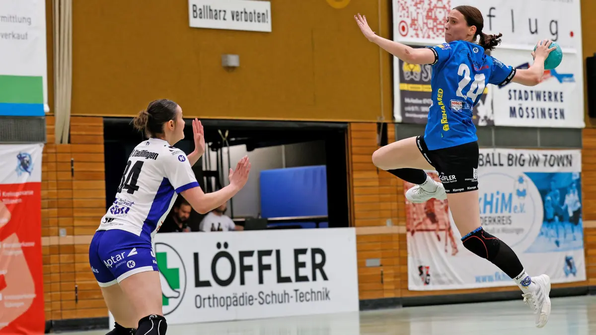 Spvgg Mössingen vs TuS Steisslingen, Handball Frauen, Verbandsliga Staffel 3, 18.04.2026: Merit Deutscher (Moessingen) am Wurf
Spvgg Mössingen vs TuS Steisslingen, Handball Frauen, Verbandsliga Staffel 3, 18.04.2026
Foto: Eibner-Pressefoto / Hofmann