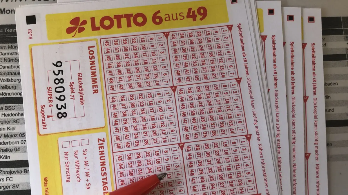 Im Lotto-Jackpot am Samstag, XX.XX.XXXX, liegen X Millionen Euro.
