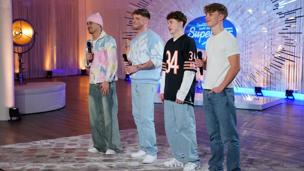 Die Top-15-Kandidaten von DSDS 2026 stehen fest – unter ihnen sind Abii Faizan, Maric Verch, Timur Gross und Tyrell Hagedorn (v.l.).