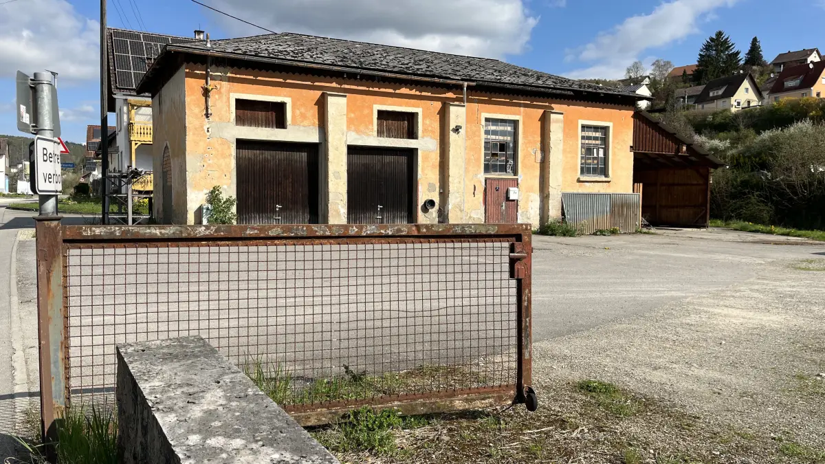 Der ehemalige Bauhof in der Hofstraße 4 in Zwiefalten. Dort soll über ein Konzeptverfahren ein neues Wohnprojekt entstehen.