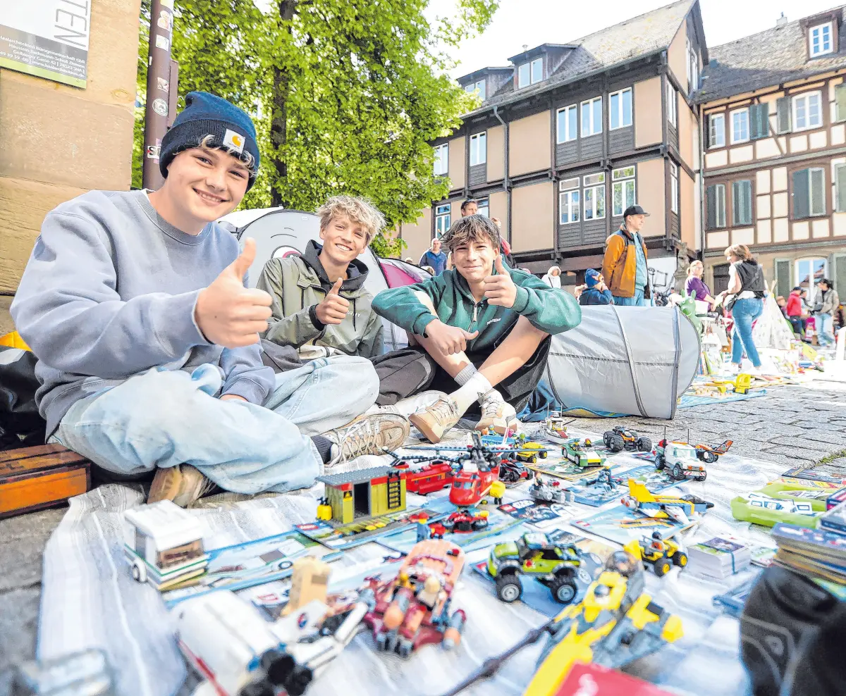 Rio, Jonathan und Frieder waren zufrieden mit den Einnahmen beim Kinderflohmarkt im vergangenen Jahr.