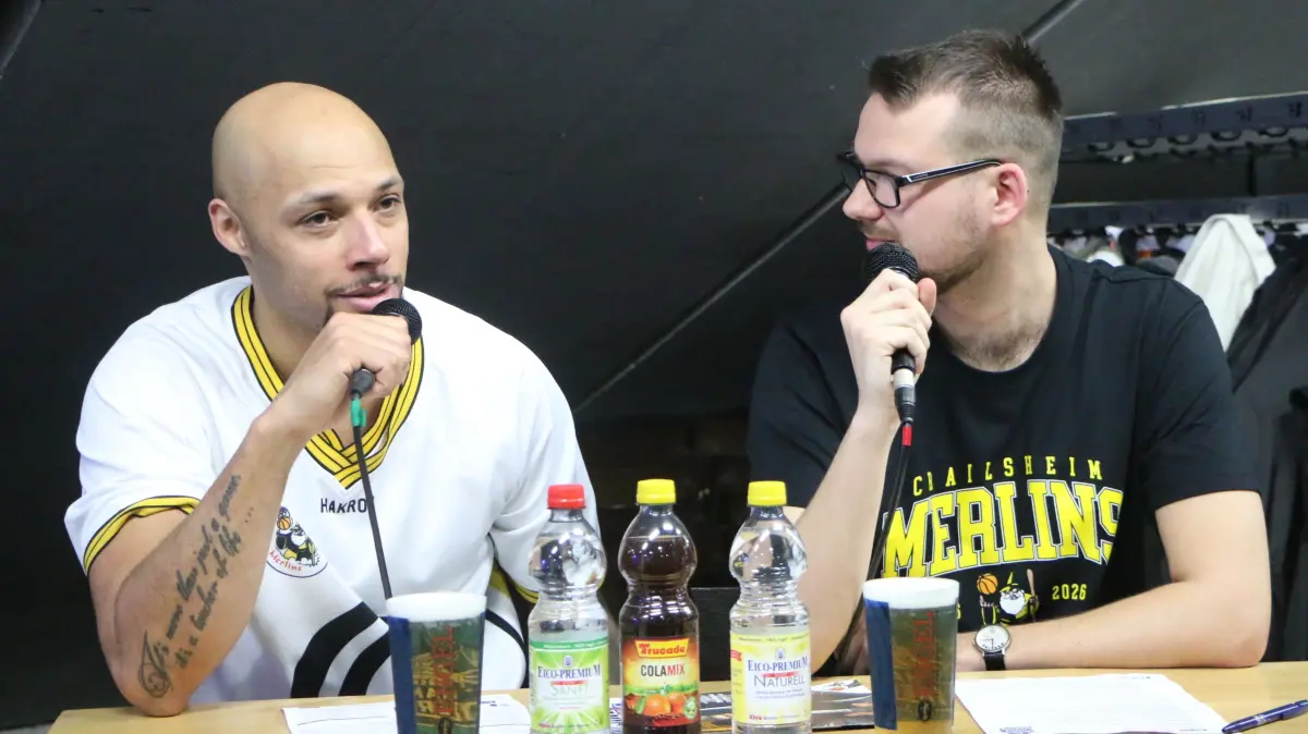 Maurice Stuckey im Interview mit Christian Dudasch von der Medienabteilung der HAKRO Merlins Crailsheim.