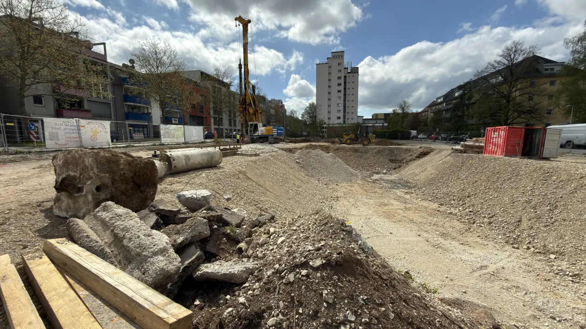 Tübingen Derendingen Zirkushaus Zambaioni Autohaus Palazzo