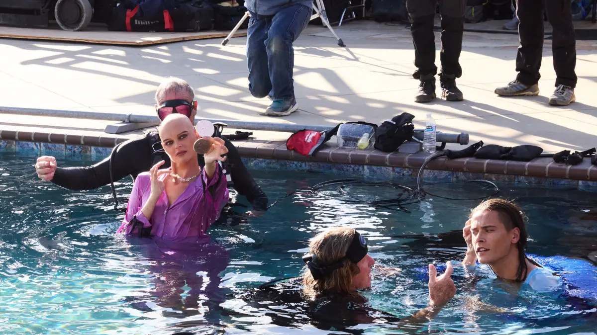 Anika und Louis beim Unterwassershooting.