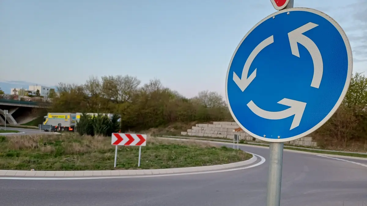 Kreisverkehr Weilstetten