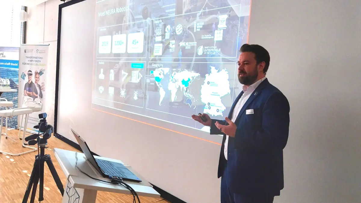 Alexander Blass von der Neura Robotic GmbH hat über die Entwicklung humanoider Robotik in der Technologiewerkstatt referiert.