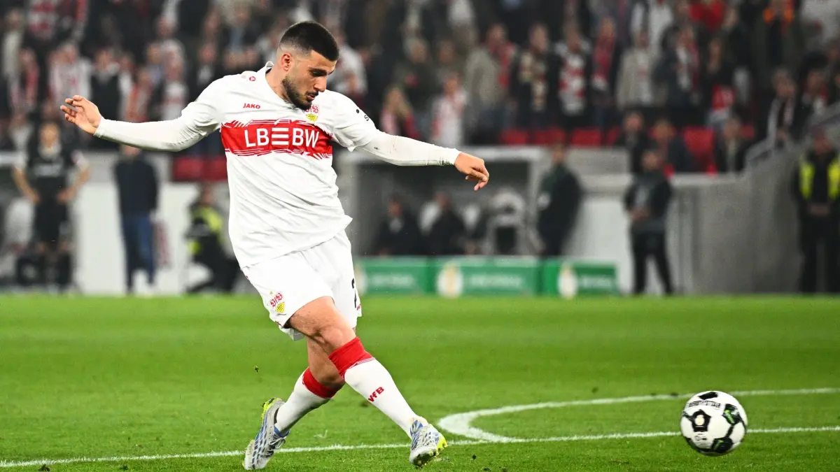 VfB Stuttgart - SC Freiburg: 23.04.2026, Baden-Württemberg, Stuttgart: Fußball: DFB-Pokal, VfB Stuttgart - SC Freiburg, Halbfinale, MHPArena, Deniz Undav (VfB Stuttgart) erzielt das Tor zum 1:1. WICHTIGER HINWEIS: Gemäß den Vorgaben der DFL Deutsche Fußball Liga bzw. des DFB Deutscher Fußball-Bund ist es untersagt, in dem Stadion und/oder vom Spiel angefertigte Fotoaufnahmen in Form von Sequenzbildern und/oder videoähnlichen Fotostrecken zu verwerten bzw. verwerten zu lassen. Foto: Tom Weller/dpa +++ dpa-Bildfunk +++