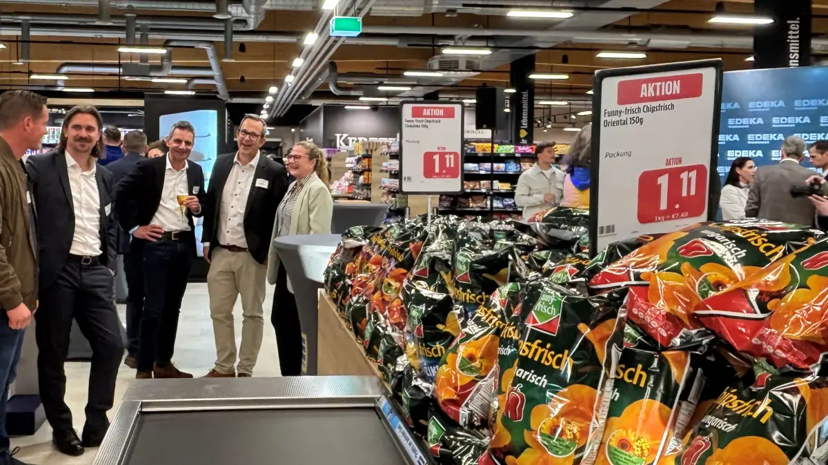 Entspannte Gespräche im Kassenbereich waren am Tag nach der Eröffnungsfeier eher weniger angesagt.