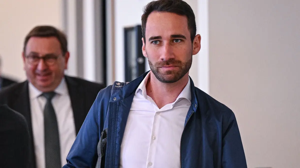 Der Vorsitzende des SV Eutingen Sebastian Lazar ist angefressen: Es geht um die Austragung des Bezirkspokal-Endspiels zwischen Eutingen II und Wittershausen.