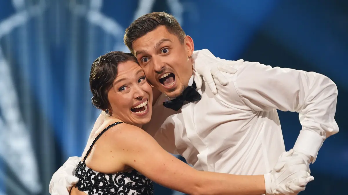 X erhielt die wenigsten Punkte und schied in Show 7 gemeinsam mit Profi Y aus.