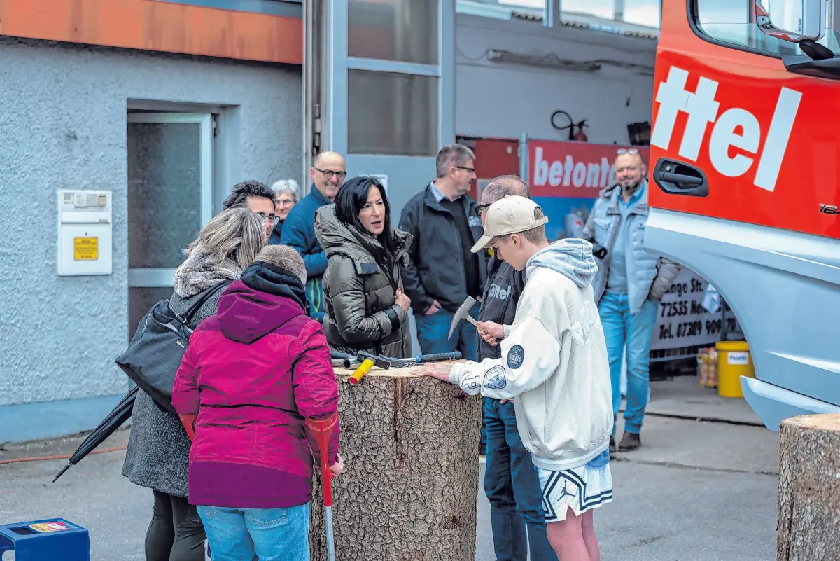 Insgesamt nehmendieses Jahr 47Betriebe an der LVS teil, um ihr Können sowie ihre Angebote zupräsentieren. ZahlreicheAktionen laden zum Mitmachen und Spaßhaben ein. Archivfotos:Gemeinde Heroldstatt
