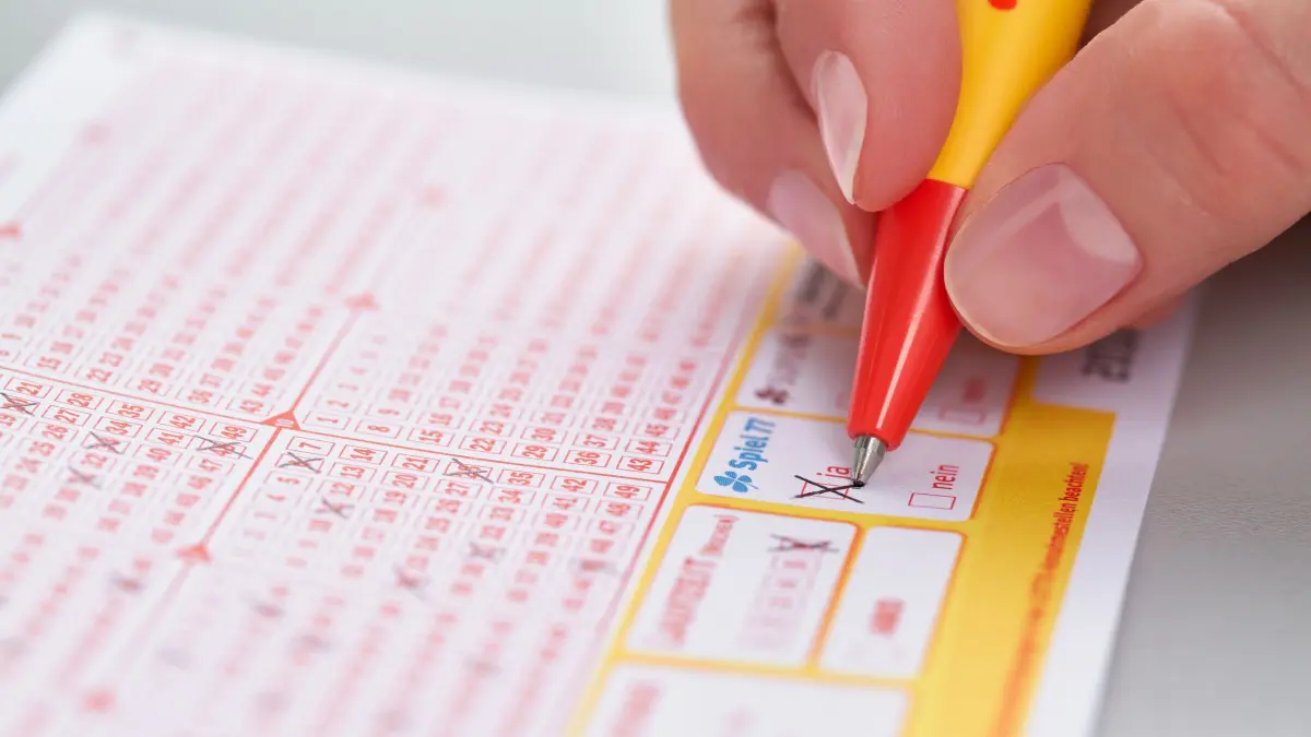 Im Lotto-Jackpot am Samstag, 25.04.2026, liegen 25 Millionen Euro.