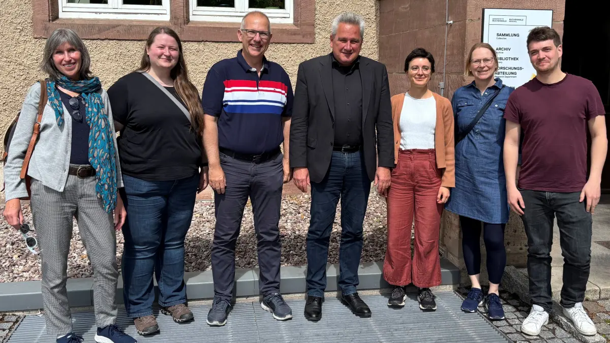 Die Vorstandsmitglieder des Vereins Gedenkstätten KZ Bisingen trafen sich im vergangenen Mai mit dem Leiter der Gedenkstätte KZ Buchenwald Jens-Christian Wagner (Mitte).