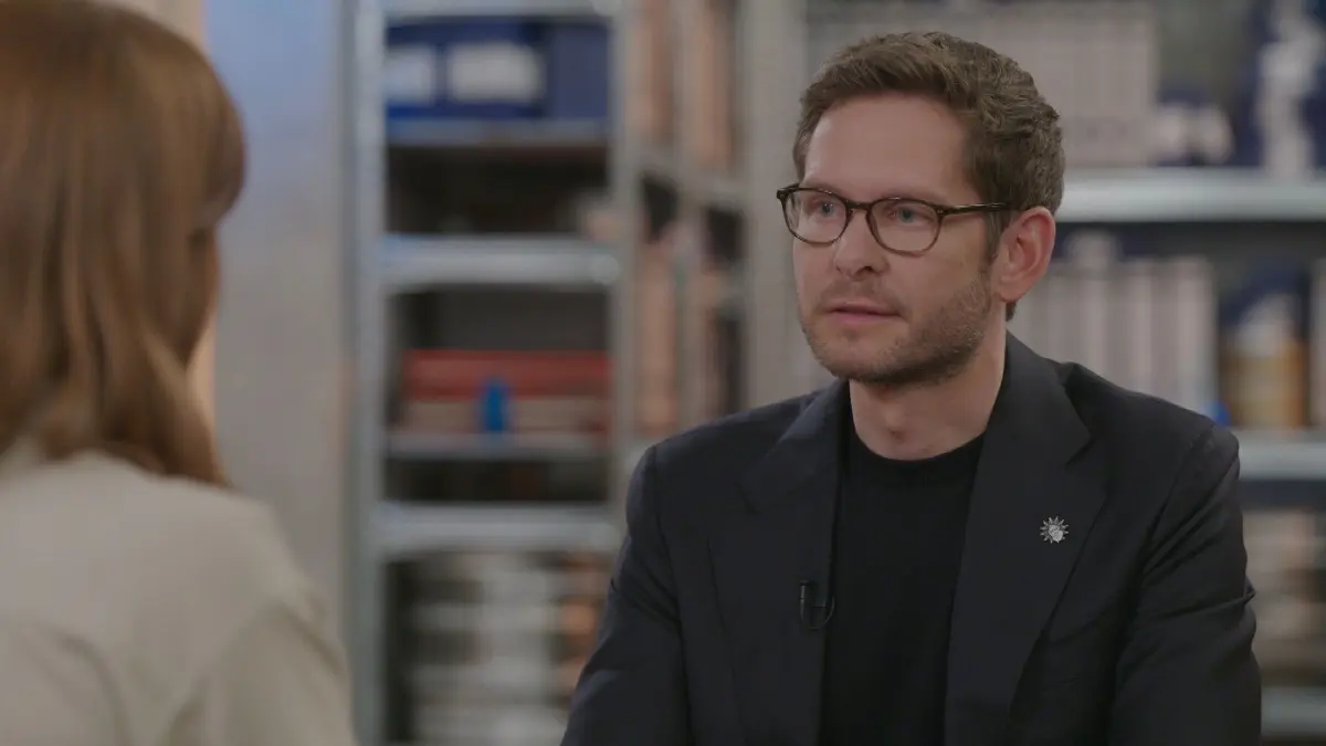 Helene Reiner und Fabian Puchelt vom LKA Bayern sprechen in "XY Spuren des Verbrechens" über Kriminalfälle, die in "Aktenzeichen XY
Ungelöst" vorgestellt wurden.