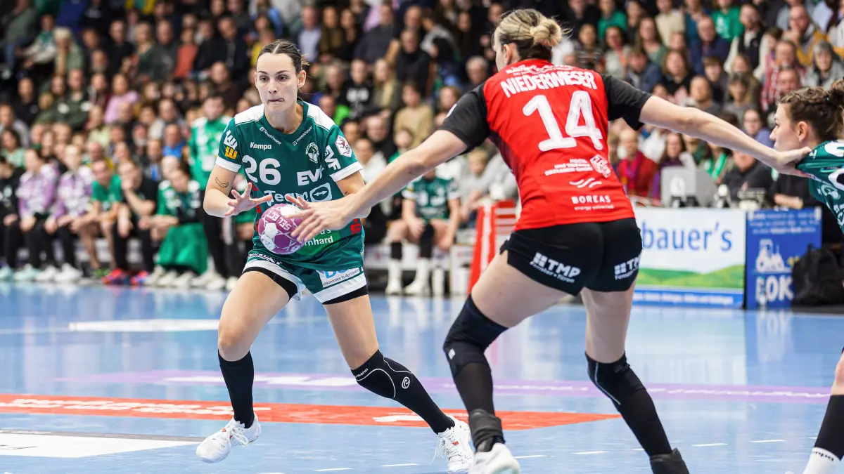 Handball Bundesliga Frauen: Handball Bundesliga Frauen; Frisch Auf Göppingen - Thüringer HC;
Leonie Patorra (Frisch Auf Göppingen, #26);
30.12.2024; EWS-Arena; Göppingen.
Foto: Thomas Madel