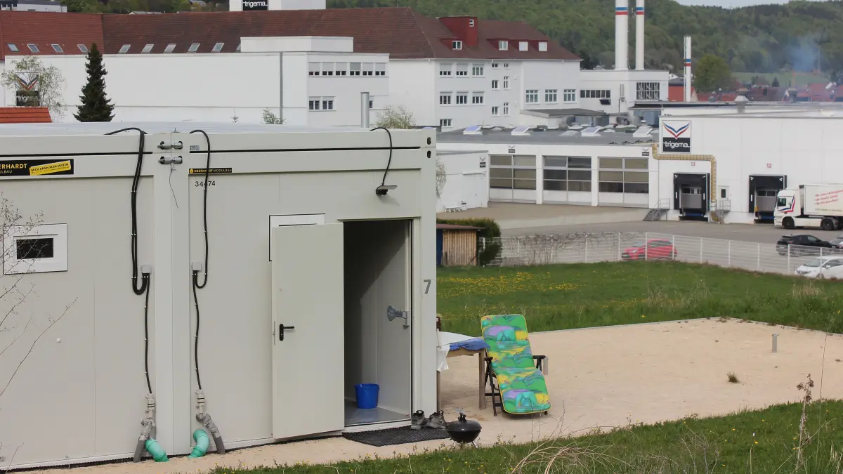 Burladingen Wohncontainer auf Firmengelände