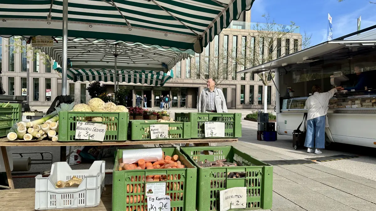 Wochenmarkt Markt Reutlingen Marktplatz Stadthalle Bürgerpark Leitungssanierung Marktplatz