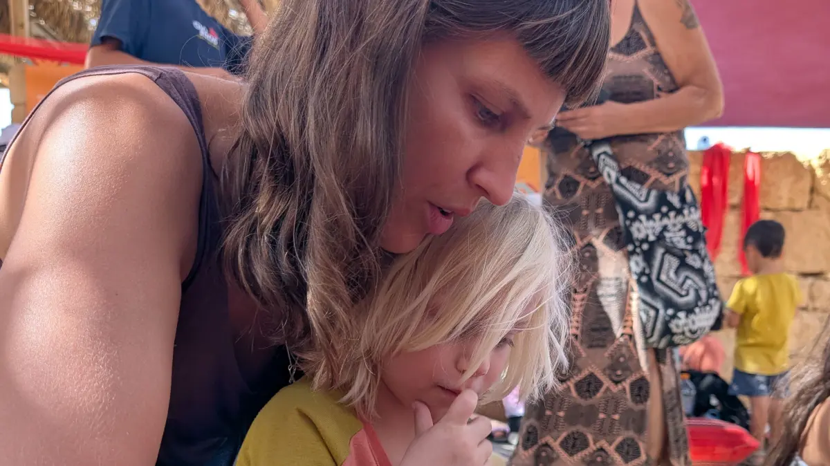 Lisa Frey und ihr jüngster Sohn Boaz.