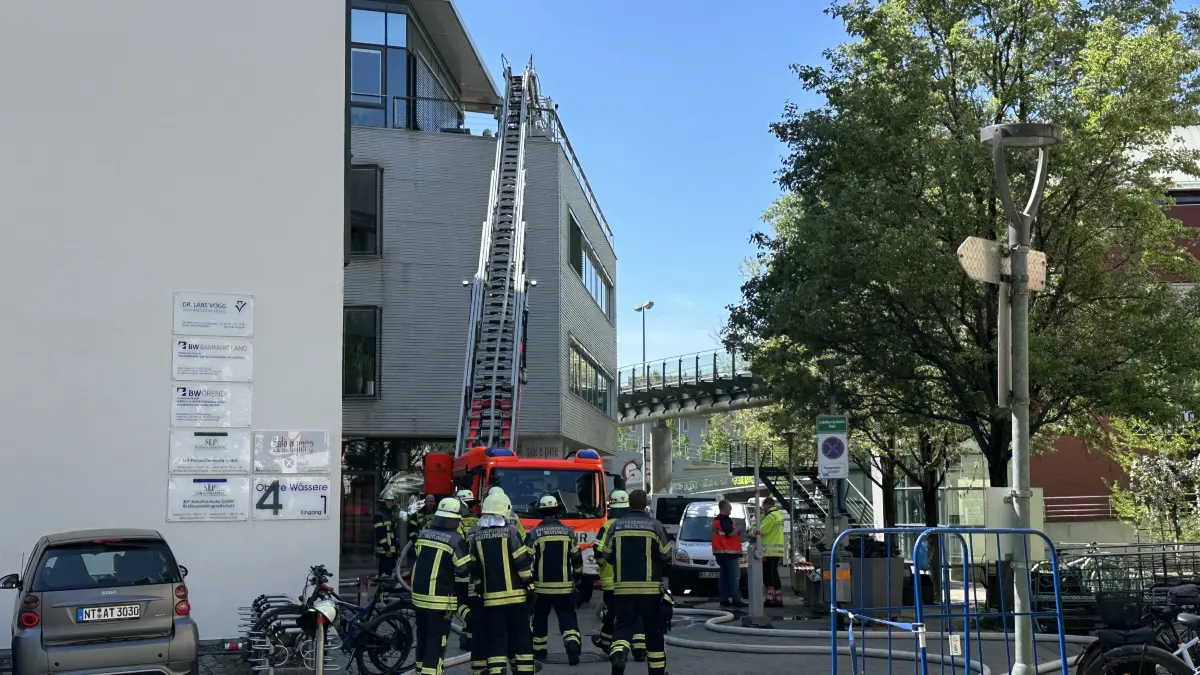 Feuer Brand Dachstuhlbrand Obere Wässere Reutlingen Feuerwehr