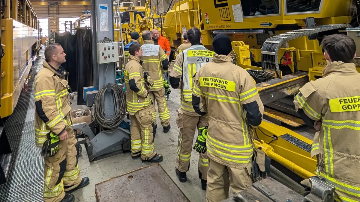 Feuerwehr im Austausch mit externen Partnern