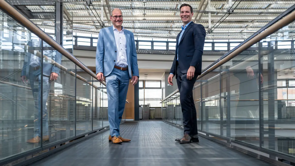 GP, Volksbank Pressegespräch Dr. Lukas Kuhn (brille), Michael Beschoner