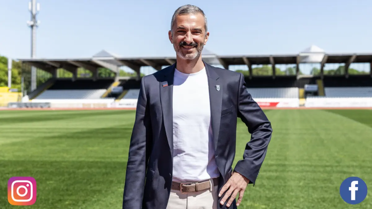 29.04.2026, Fussball, Saison 2025/2026, 3. Liga, Presseraum Donaustadion, Vorstellung Pressekonferenz des neuen Sportdirektors Murat Isik beim SSV Ulm 1846 Fußball, Freisteller Einzelbild Portrait Porträt der neue Sportdirektor Murat Isik (SSV Ulm 1846 Fußball) im Donaustadion Ulm Foto: Lucca Fundel