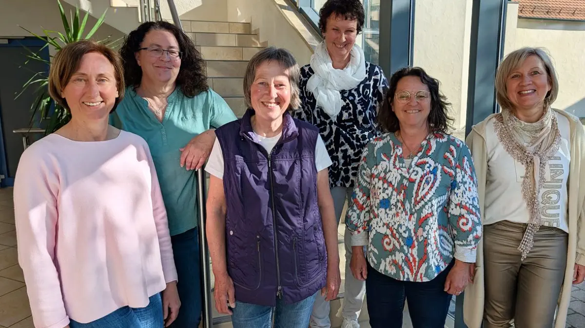 Das Betreuungsteam der Weitinger Seniorenrunde: Angelika Kalbacher, Manuela Schiebel, Birgit Rapp, Andrea Zölß, Annerose Schmid und Ute Schweizer (von links). Auf dem Bild fehlen Waltraud Wellhäußer (krankheitsbedingt) und Ulrike Koesling.