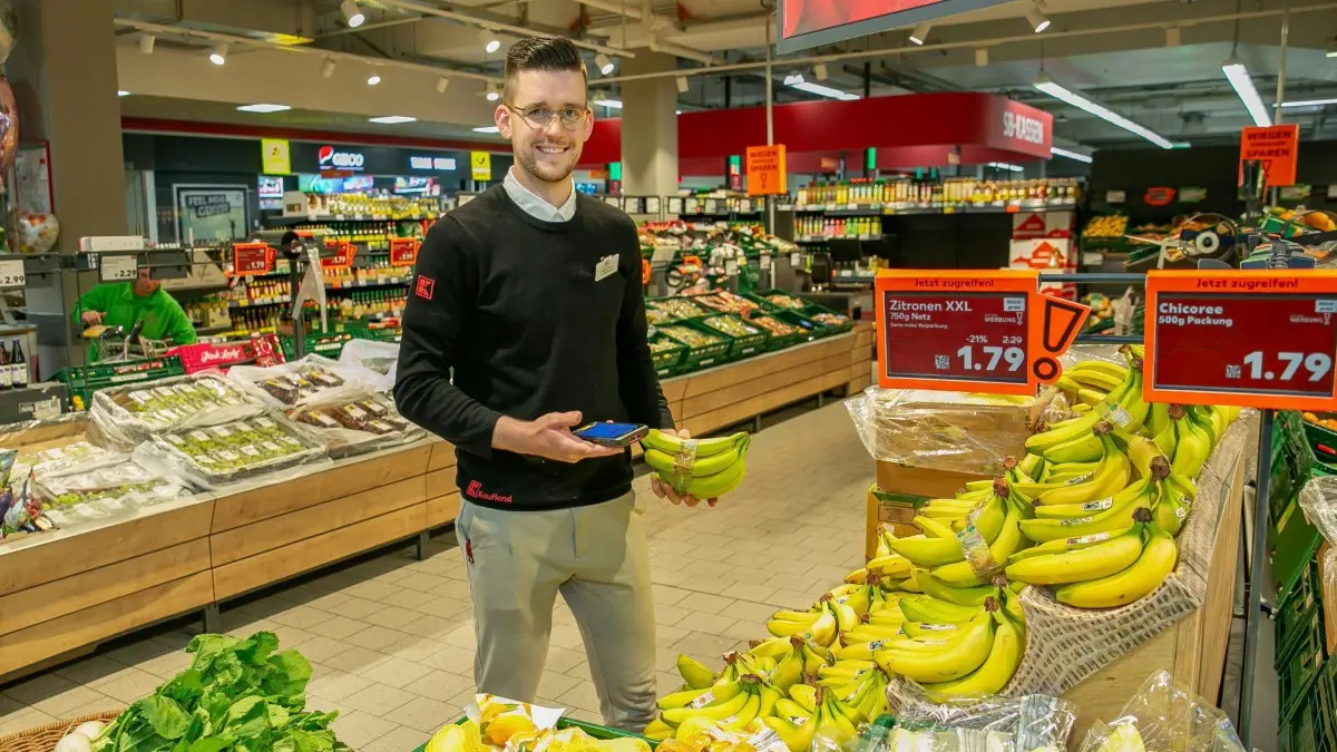 Philemon Richter ist Warenbereichsleiter bei Kaufland und Protagonist unseres „Gehaltscheck Stuttgart“.