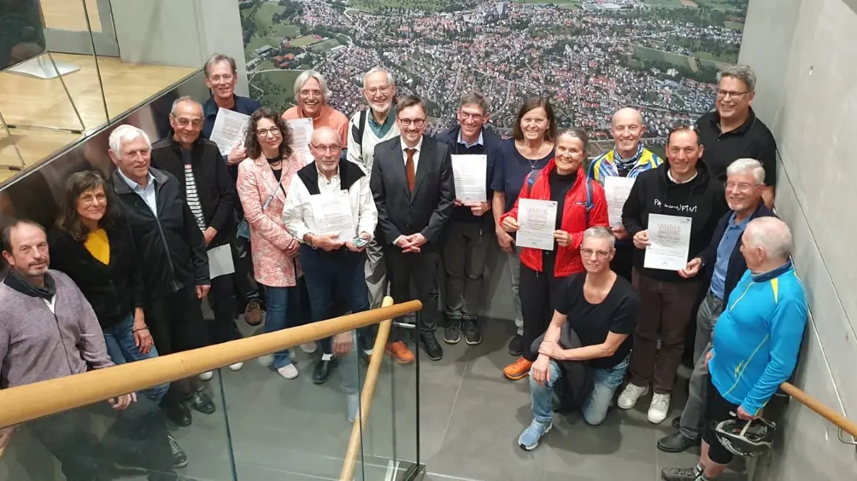 In der Gomaringer Gemeinderatssitzung wurde die deutsch-französische Freundschaft hochgehalten. Fleißige Radfahrer statteten dem Gremium einen Besuch ab.