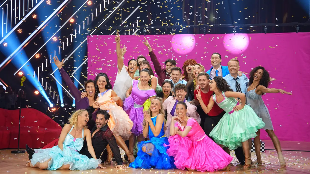 In der 19. Staffel von „Let’s Dance“ haben die Promis wieder Profis an ihrer Seite.