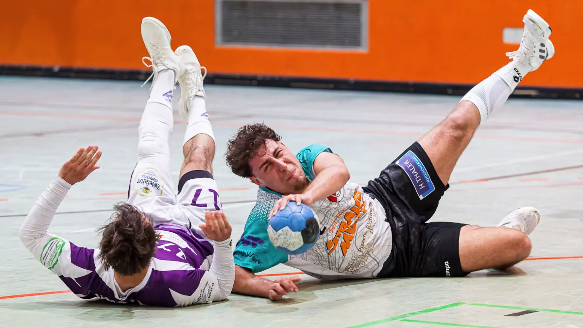 Handball Bezirksoberliga: Handball Bezirksoberliga; TG Geislingen - TV Großengstingen;
Giacomo Mastro (TG Geislingen, #22);
03.05.2026; Michelberghalle, Geislingen.
Foto: Thomas Madel