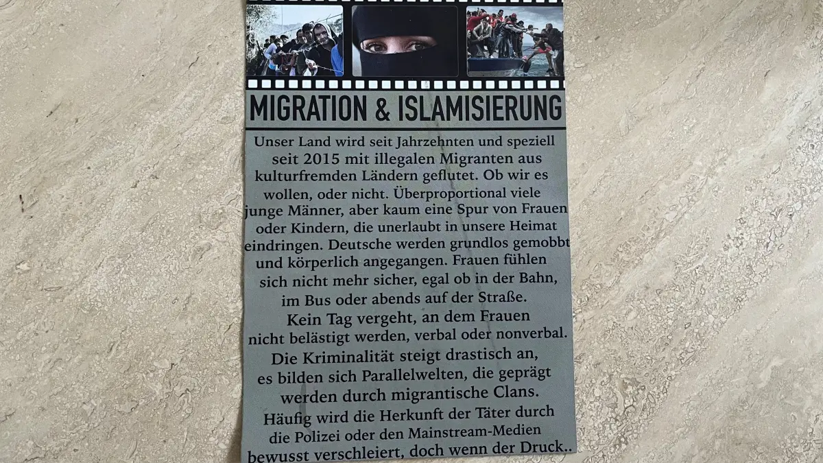 Flyer mit rassistischem Inhalt wurden auf dem Hohenberg verteilt.