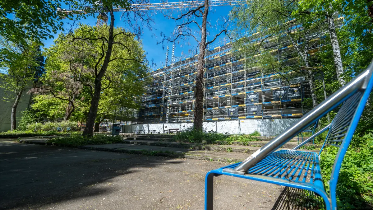 Am Dienstagmorgen durfte das Hohenstaufen-Gymnasium in Göppingen wegen einer unklaren Situation zuerst nicht betreten werden.