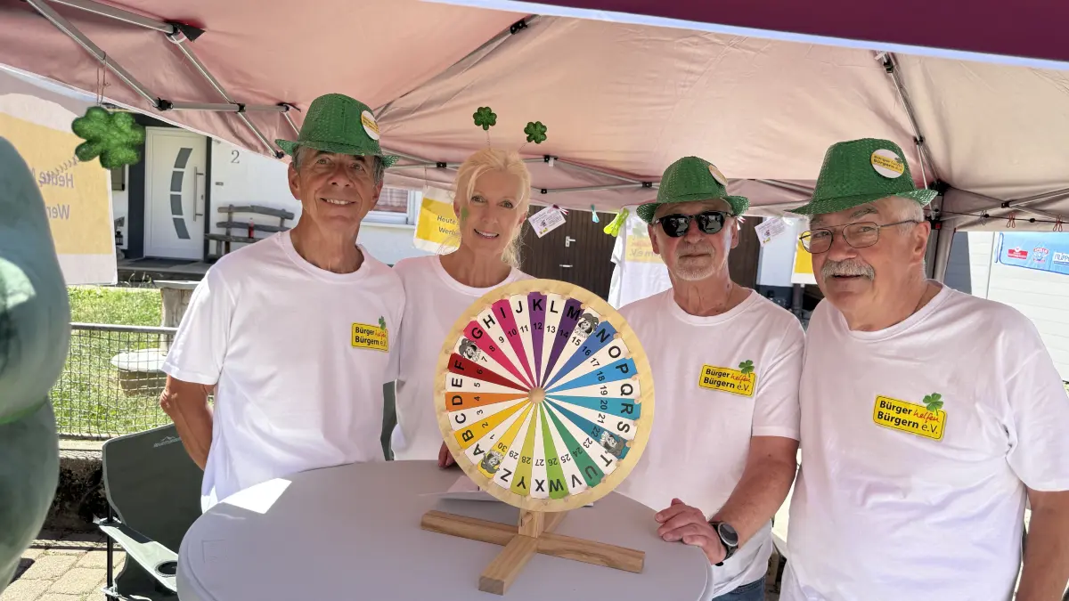 Schon die Mitgliederwerbeaktion des Vereins Bürger helfen Bürgern beim Dorffest in Thanheim 2025 war ein voller Erfolg. Die Mitglieder freuen sich deshalb gemeinsam mit der Vorsitzenden Heide Pick (Zweite von links) auf die Infostände in diesem Jahr.
