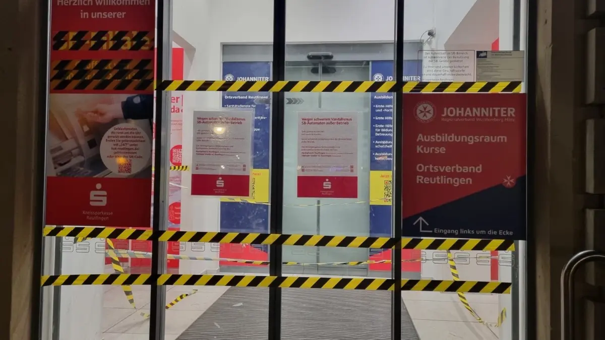 Kreissparkasse Sparkasse Reutlingen Automaten Bankautomaten Vandalismus