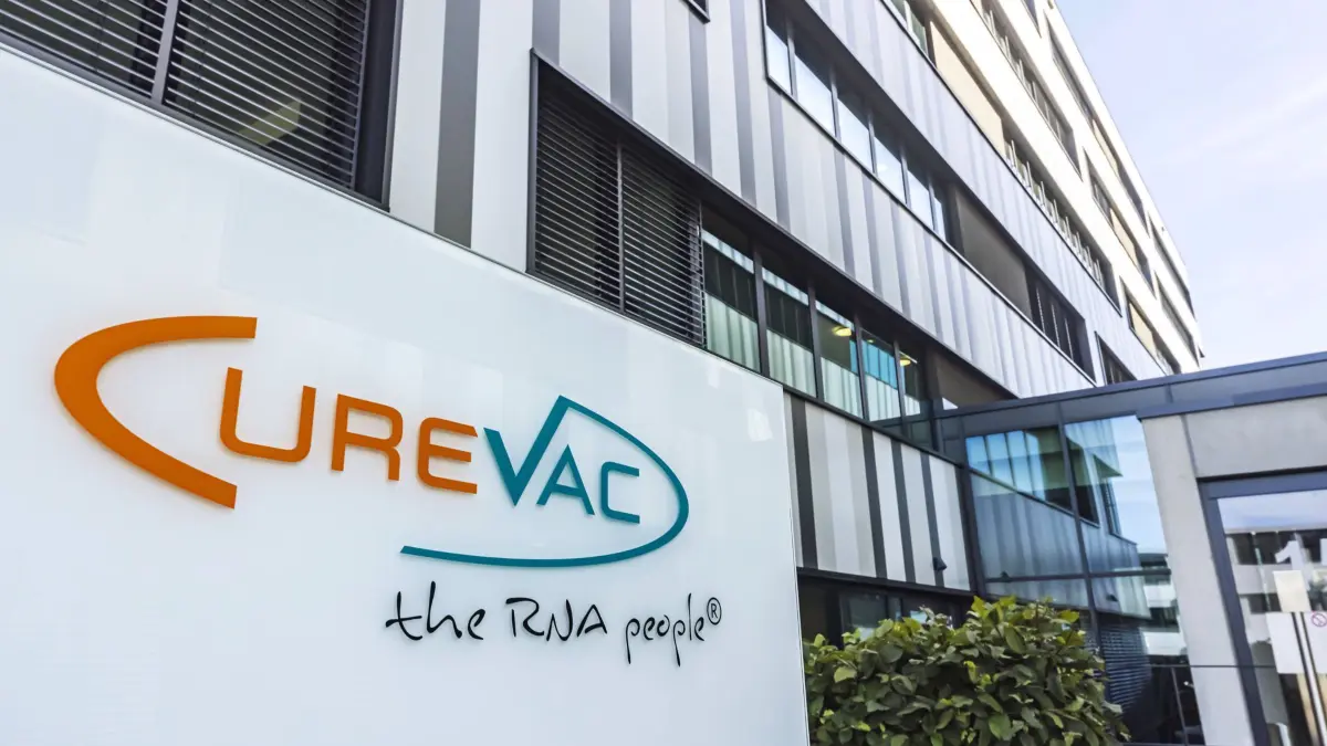 Curevac Zentrale Tübingen. Biopharmazeutisches Unternehmen, das sich auf die Erforschung und Entwicklung von Arzneimitteln auf der Grundlage des Botenmoleküls mRNA spezialisiert hat. // 14.08.2023: Tübingen, Baden-Württemberg, Deutschland, Europa *** Curevac Headquarters Tübingen Biopharmaceutical company specializing in the research and development of drugs based on the messenger molecule mRNA 14 08 2023 Tübingen, Baden Württemberg, Germany, Europe